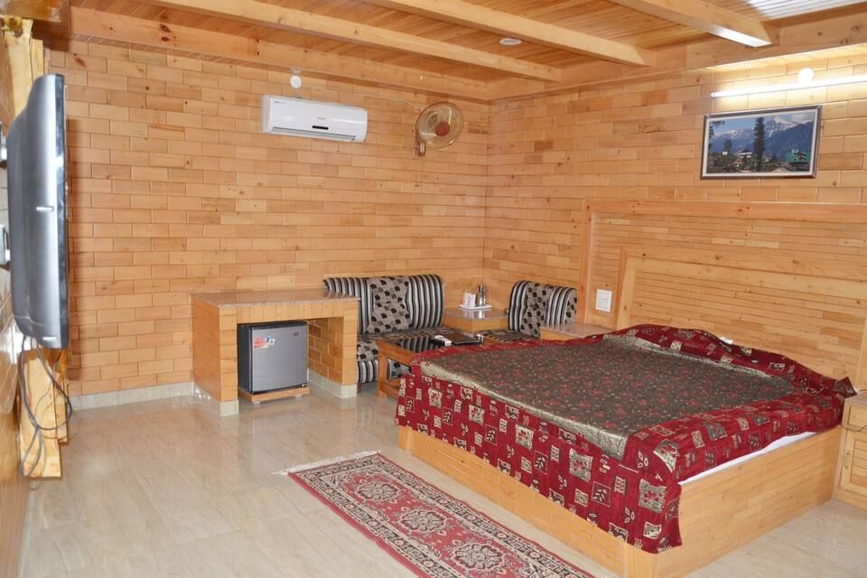 Deluxe Double Bedroom